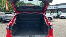 Nissan Qashqai 1.3 DiG-T N-Connecta 5dr Petrol Hatchback
